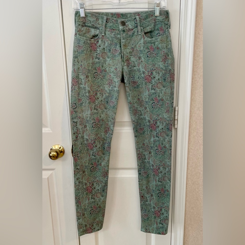 TRUE RELIGION- CHRISSY Sz 27 Low Rise Skinny Jeans, Green w/Semi-Paisley/Florals